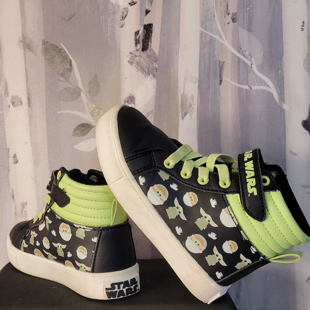 GROGU (The Child) The Mandalorian STAR WARS DISNEY Hi-top Sneakers Kids Size 10 - Picture 14 of 14